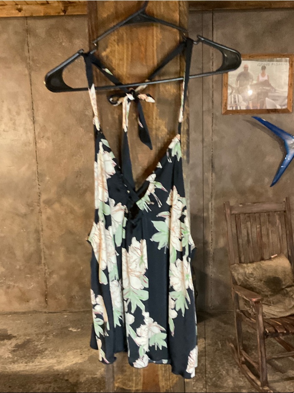 Floral Tie-Shoulder Tank Top in Navy
